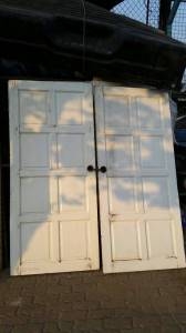 บานประตูไม้เต็ง