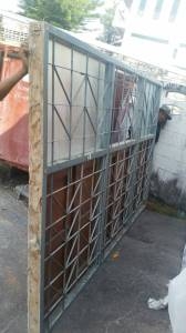 ชุดบานหน้าต่างไม้สักพร้อมเหล็กดัด