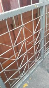 ชุดบานหน้าต่างไม้สักพร้อมเหล็กดัด