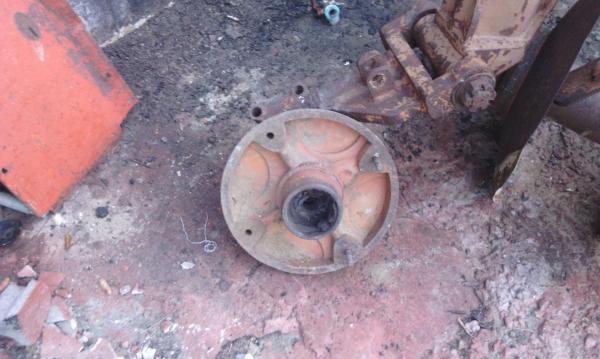 หาง 6 ใบ 24 ยี่ห้อ kk ใส่ 50 แรง ขึ้นไปครับ ต่อรองได้ ขายได้ขายเลยครับ