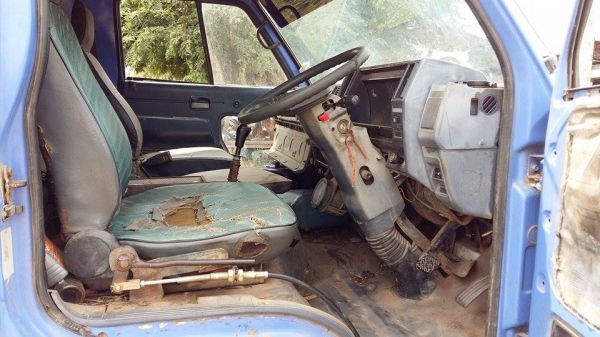 **อิซูซุ NPR115 แรง** ช่วงล่างเดิมๆ/แชทซีงามๆ ไม่ผุไม่ดาม/ยาวสีเมตรกว่า/ยางดี รถวิ่งงานปกติ**ไม่มีทะเบียน**โทรหาลุงโหนก 081 074 5778 จ้า