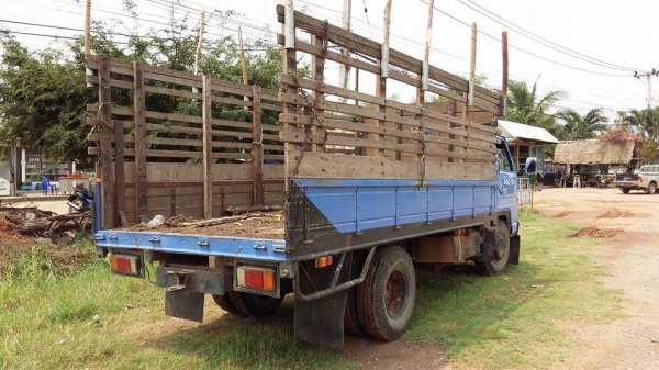 **อิซูซุ NPR115 แรง** ช่วงล่างเดิมๆ/แชทซีงามๆ ไม่ผุไม่ดาม/ยาวสีเมตรกว่า/ยางดี รถวิ่งงานปกติ**ไม่มีทะเบียน**โทรหาลุงโหนก 081 074 5778 จ้า