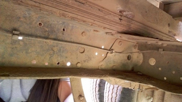 **อิซูซุ NPR115 แรง** ช่วงล่างเดิมๆ/แชทซีงามๆ ไม่ผุไม่ดาม/ยาวสีเมตรกว่า/ยางดี รถวิ่งงานปกติ**ไม่มีทะเบียน**โทรหาลุงโหนก 081 074 5778 จ้า