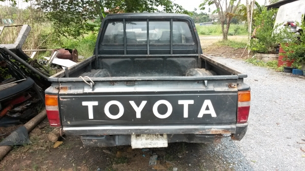 ขายรถกระบะ โตโยต้า LN 65