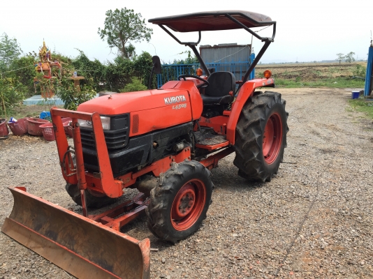 รถสวยเดิม L4508 ใบดันคานล่าง  เครื่องเกียร์ไฮดรอลิค สมบูรณ์มาก ได้ไปคุ้มชัวร์