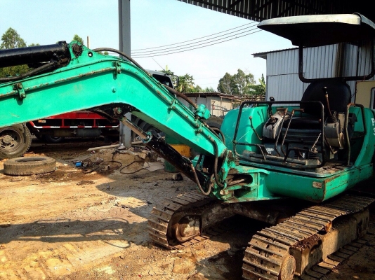 ขายด่วน kumatsu PC30-7