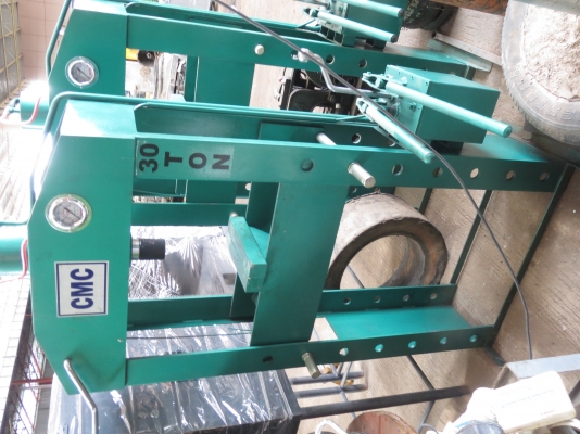 เครื่องอัดไฮดรอลิค