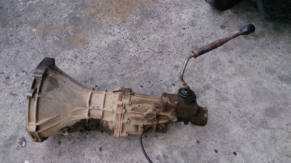 ขายเกียร์รถกระบะนิสสันบิ็กเอ็ม 7650 บาท