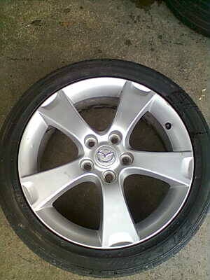 แม็กขอบ 17พร้อมยาง เป็นอะไหล่ มี2 วงครับ