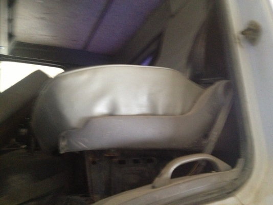 10 ล้อ 2 เพลา หัว-คัสซี่ 260 แรงม้า HINOFM2KNMD-10325 ปี2542 รถห้างแท้เดิม เครื่องดี-คัสซี่ สวย