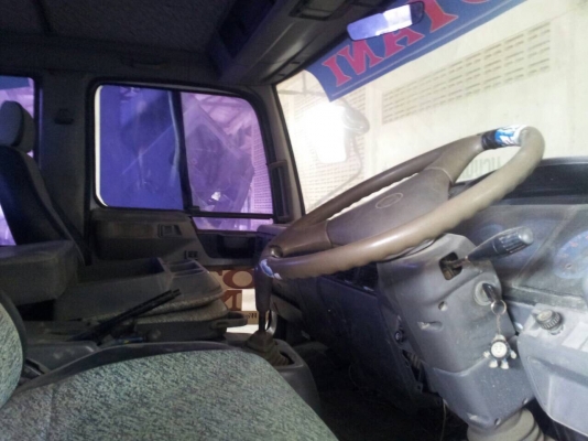 10 ล้อ 2 เพลา หัว-คัสซี่ 260 แรงม้า HINOFM2KNMD-10325 ปี2542 รถห้างแท้เดิม เครื่องดี-คัสซี่ สวย