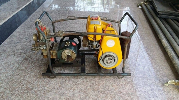 ปั๊มน้ำเก่าญี่ปุ่น  เครื่องยนต์ติดง่าย สภาพพร้อมใช้งาน