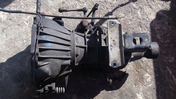 ขายเกียร์ธรรมดาห้าสปีดใส่รถตู้โตโยต้า 2L 3L