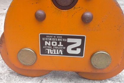 ลดราคา ขายรอกวื่ง 2 TON made in japan ลดราคา ขายรอกวื่ง 2 TON made in japan