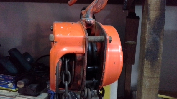 ลดราคา ขายรอกวื่ง 2 TON made in japan ลดราคา ขายรอกวื่ง 2 TON made in japan