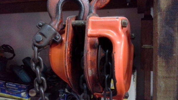 ลดราคา ขายรอกวื่ง 2 TON made in japan ลดราคา ขายรอกวื่ง 2 TON made in japan