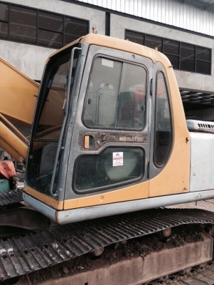 ขายรถด่วน komatsu pc200 รุ่น6 ราคา 950,000บาท