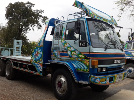 ขายรถเทรลเลอร์ 10 ล้อ ISUZU ROCKY เครื่อง 6BG1 = 175 แรงม้า รถ 2 เพลา บรรทุกรถเกี่ยวข้าว