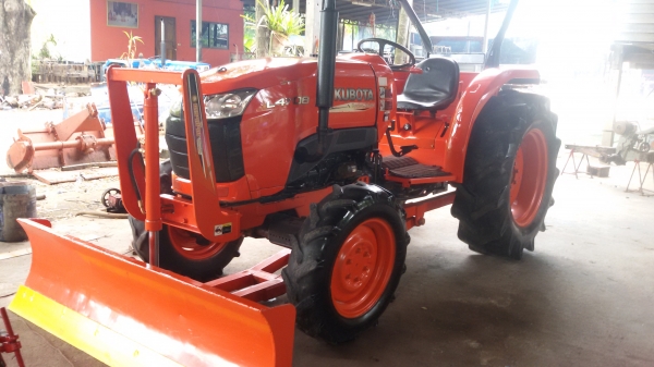 ขายรถไถคูโบต้าL4708ไบมีกตราช้างขายราคา385000บาทราคานี้ต่อรองได้อีกนะครับสนใจโทร0813655997อำพร พาเจริญ รถอยู่วังบัว อ คลองขลุง จ กำแพงแพชร