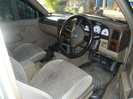 NISSAN FRONTIER 2.7 KINGCAB 04