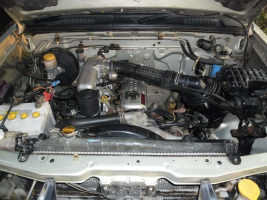 NISSAN FRONTIER 2.7 KINGCAB 04