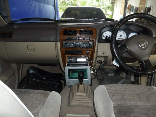 NISSAN FRONTIER 2.7 KINGCAB 04