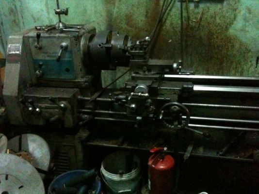 แท่นกลึง 6 ฟุต 3 เพลา เกียร์บล็อก ไต้หวัน ยี่ห้อ เปียงเหลียง สภาพสวย ๆ ใช้งานอยู่ เครื่องเงียบ ด่วน !!! 87,000