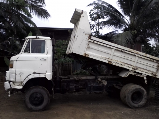 ขายรถบรรทุกหกล้อดั๊ม