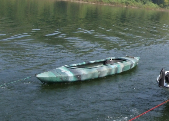 ขาย เรือคายัค 2ที่นั่ง ทำจาก Pe.เหนียว