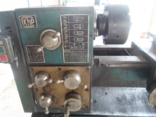 แท่นกลึง 3 ฟุต เกียร์บล็อก สภาพสวย ๆ ด่วน !!!! 38,000