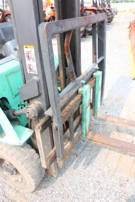 มี VDO รถ ฟอร์คลิฟต์ Mitsubichi FGE18T เสา 4 เมตร