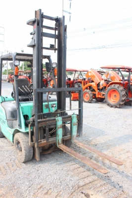 มี VDO รถ ฟอร์คลิฟต์ Mitsubichi FGE18T เสา 4 เมตร