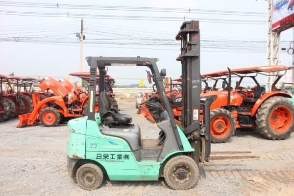 มี VDO รถ ฟอร์คลิฟต์ Mitsubichi FGE18T เสา 4 เมตร