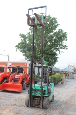 มี VDO รถ ฟอร์คลิฟต์ Mitsubichi FGE18T เสา 4 เมตร