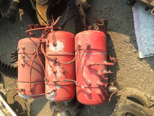 ขายอะไหล่ ปั๊มลม หม้อลมเบรก เครื่องตบดิน มีหลายอย่างโทรเข้ามาสอบถามกันได้คะ