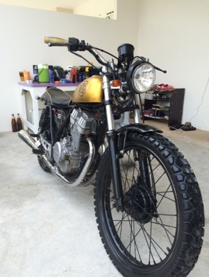 ขาย Honda club man 250 แต่งแนว เก๋าๆ 39000 ขาย Honda club man 250 แต่งแนว เก๋าๆ 39000