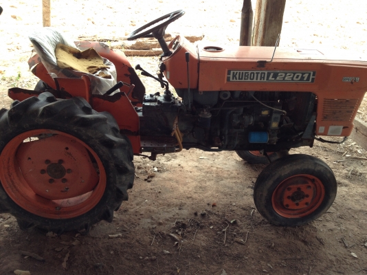 แทรคเตอร์ คูโบต้า L2201 แทรคเตอร์ คูโบต้า L2201