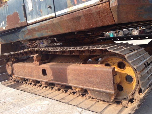 KOMATSU PC60-5 รถเก่านำเข้าจากญี่ปุ่นไม่เคยใช้งานในไทย เอกสารใบอินวอยแจ้งจำหน่าย สภาพสวยเดิมๆทุกอย่าง  ชั่วโมง 6135 เครื่อง : 4D95L-1 (4 สูบ)  ปั้ม : komatsu ปั้มนิ้ว ซีเรียล : PC60-5/20813 ตัวเดิน : HYdash -คอลโทรลยาว -ระบบไฟครบ -ใบแทรคยาว 45ซม  ราคา 700