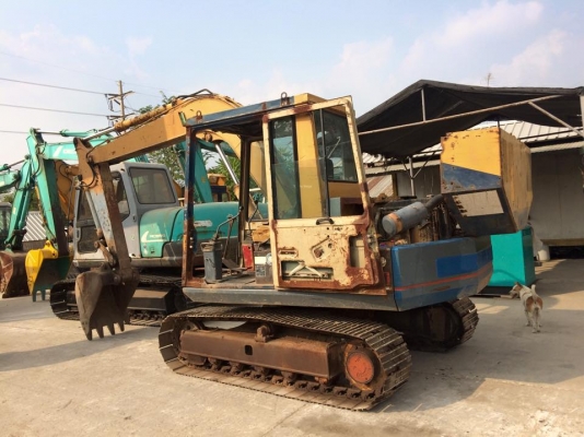 Komatsu 60-5 รถใน สภาพพร้อมใช้ ราคา 395,000 บาท Komatsu 60-5 รถใน สภาพพร้อมใช้ ราคา 395,000 บาท