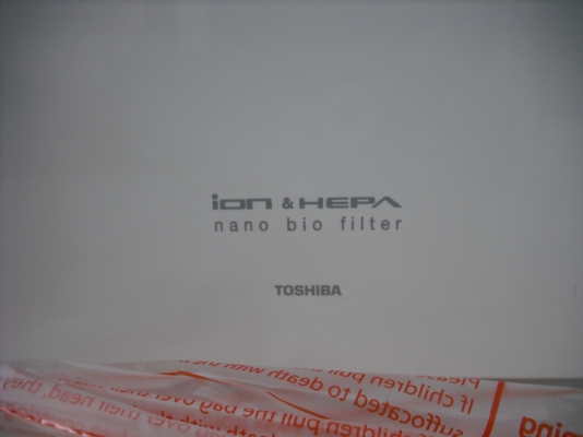 เครื่องฟอกอากาศ Toshiba รุ่น CAF-C4A สำหรับห้อง 32 ตรม.