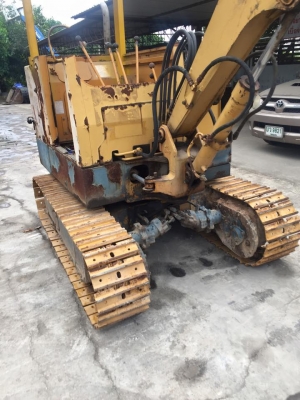 KOMATSU PC02 รถนอกญี่ปุ่นไม่เคยใช้งานในไทย   สีเดิม เครื่องแน่น พร้อมทำงาน  ราคา 150,000 บาท (ต่อรองได้)  พร้อมใบแจ้งจำหน่ายอินวอย