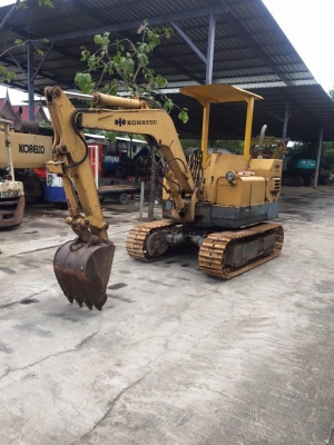 KOMATSU PC02 รถนอกญี่ปุ่นไม่เคยใช้งานในไทย   สีเดิม เครื่องแน่น พร้อมทำงาน  ราคา 150,000 บาท (ต่อรองได้)  พร้อมใบแจ้งจำหน่ายอินวอย