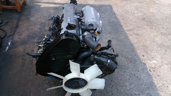 ขายเครื่องยนต์ดีเซล nissan ld20 พร้อมเกียร์