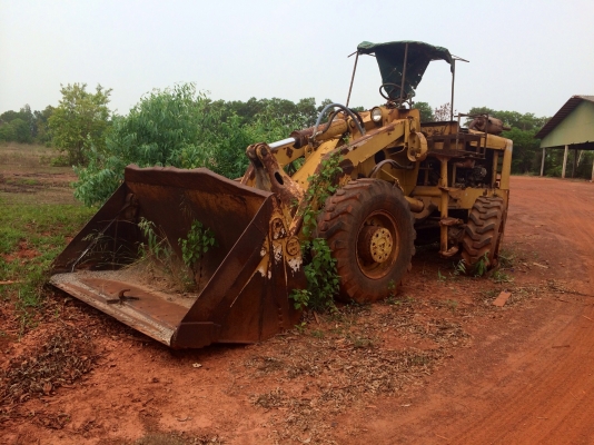 ขายด่วน  รถตัก สภาพใช้งานได้