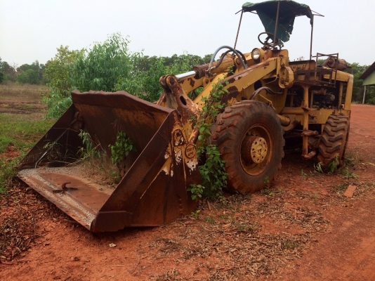 ขายด่วน  รถตัก สภาพใช้งานได้