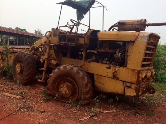 ขายด่วน  รถตัก สภาพใช้งานได้