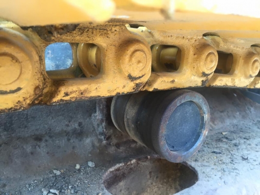 KOMATSU PC30-7 รถเก่านำเข้าจากญี่ปุ่นไม่เคยใช้งานในไทย  สภาพพร้อมลุยงาน + เอกสารใบแจ้งจำหน่าย  ชั่วโมง 8114 ซีเรียล : 20128 ซีเรียลสูง  ตัวเดิน : นาชิ เครื่อง : 3D84-2E ขนาด : 3 สูบ ปั้ม : Uchida ยูชิดะ ปั้มนิ้ว -คอลโทรลสั้นน้ำมัน -ระบบไฟครบ -ขนาดรถกว้างย