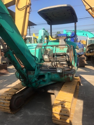 KOMATSU PC30-7 รถเก่านำเข้าจากญี่ปุ่นไม่เคยใช้งานในไทย  สภาพพร้อมลุยงาน + เอกสารใบแจ้งจำหน่าย  ชั่วโมง 8114 ซีเรียล : 20128 ซีเรียลสูง  ตัวเดิน : นาชิ เครื่อง : 3D84-2E ขนาด : 3 สูบ ปั้ม : Uchida ยูชิดะ ปั้มนิ้ว -คอลโทรลสั้นน้ำมัน -ระบบไฟครบ -ขนาดรถกว้างย