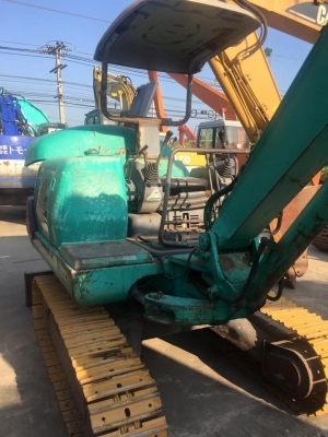 KOMATSU PC30-7 รถเก่านำเข้าจากญี่ปุ่นไม่เคยใช้งานในไทย  สภาพพร้อมลุยงาน + เอกสารใบแจ้งจำหน่าย  ชั่วโมง 8114 ซีเรียล : 20128 ซีเรียลสูง  ตัวเดิน : นาชิ เครื่อง : 3D84-2E ขนาด : 3 สูบ ปั้ม : Uchida ยูชิดะ ปั้มนิ้ว -คอลโทรลสั้นน้ำมัน -ระบบไฟครบ -ขนาดรถกว้างย