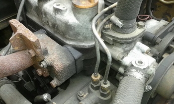 ขาย - รถตักล้อยาง bobcat ยี่ห้อ TOYOTA: 3SDK 4  เครื่องดีเซล 2 สูบ พร้อมใช้งาน